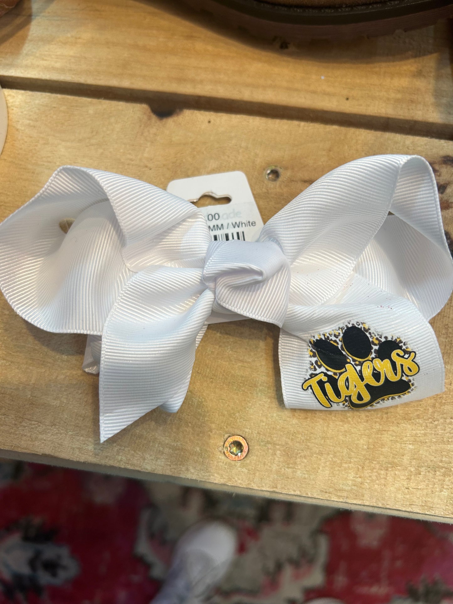 Tigers Bow MM