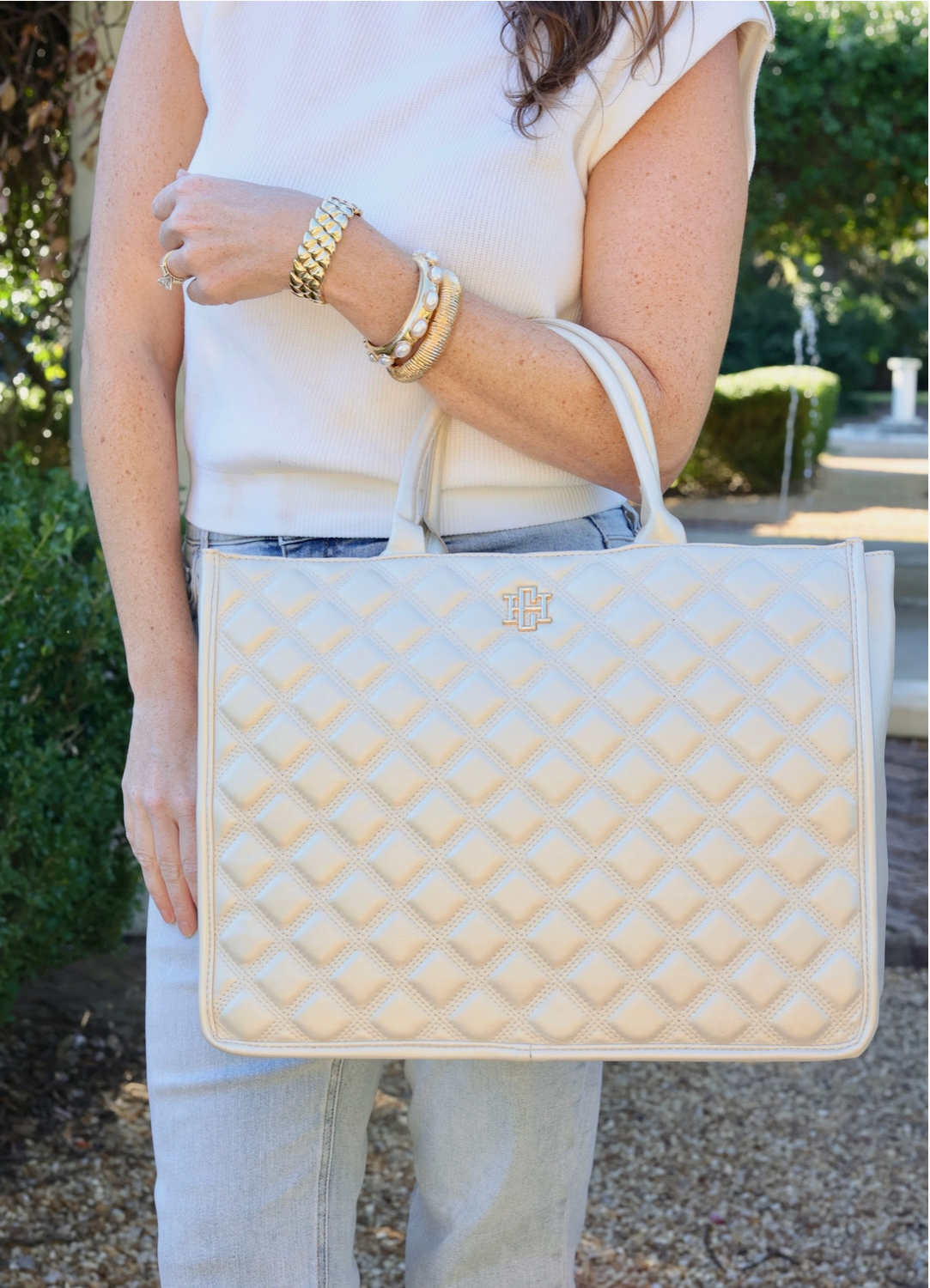001/caroline hill purses