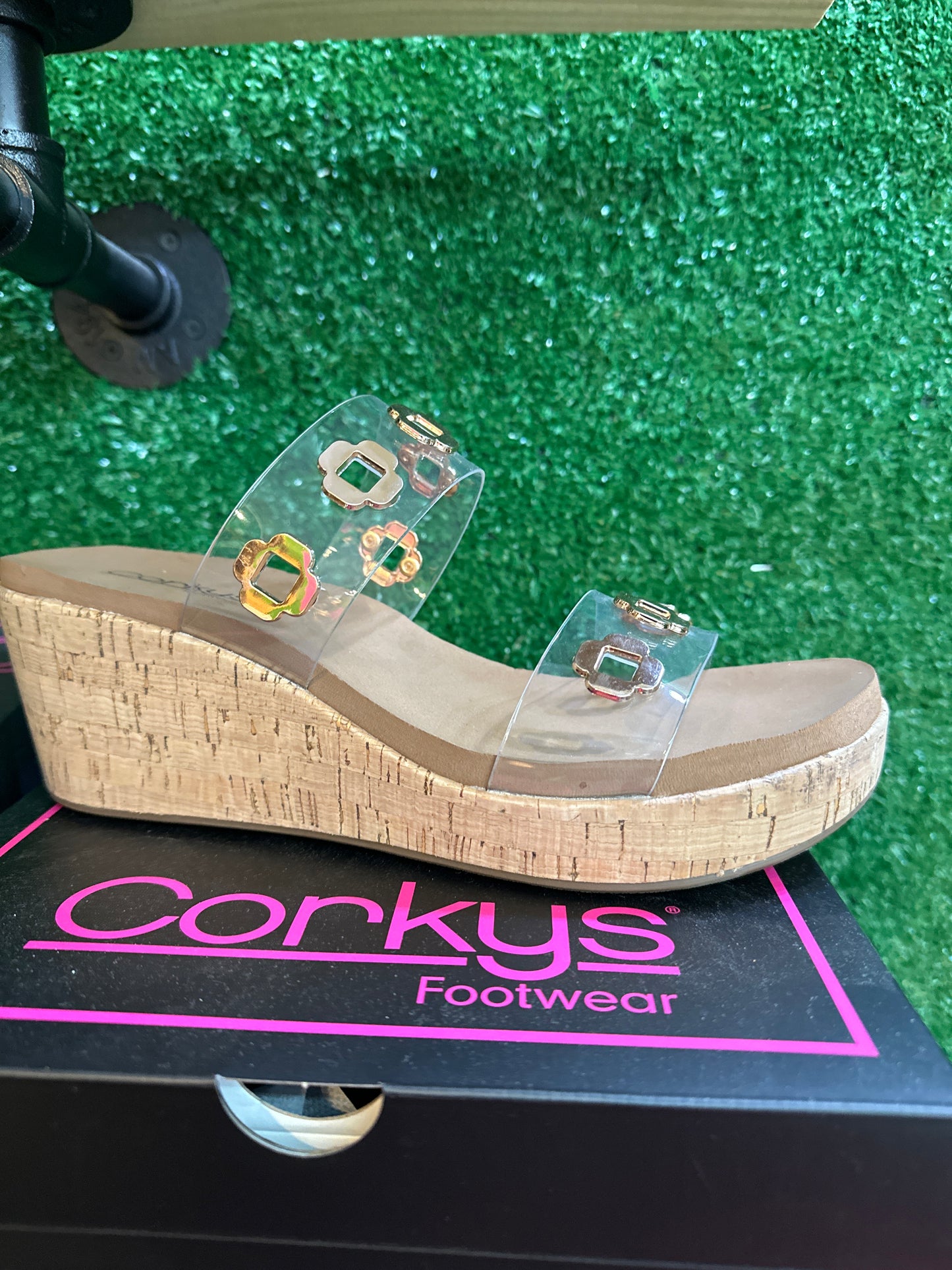 001/CORKY HI TIDE CLEAR