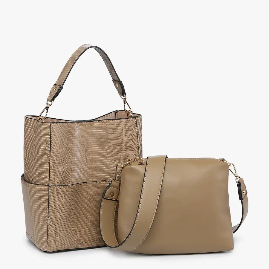 001/ABBY LIZARD BUCKET BAG TAN